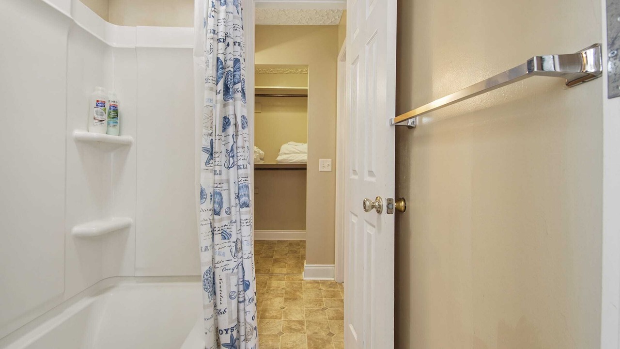 Photo of Bathroom in Holiday Beach