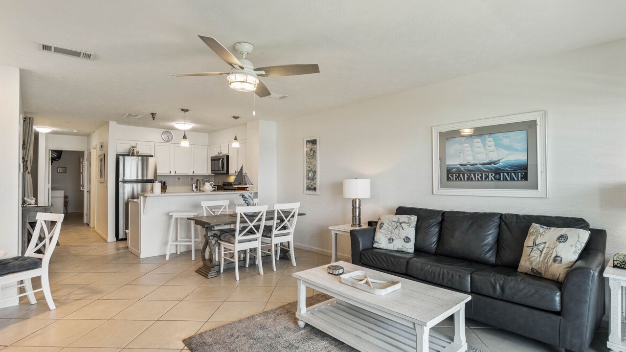 Photo of Livingroom in Fort Walton Beach - Destin
