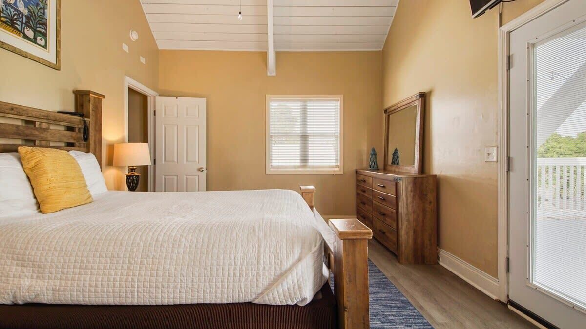 Photo of Bedroom in Holiday Beach