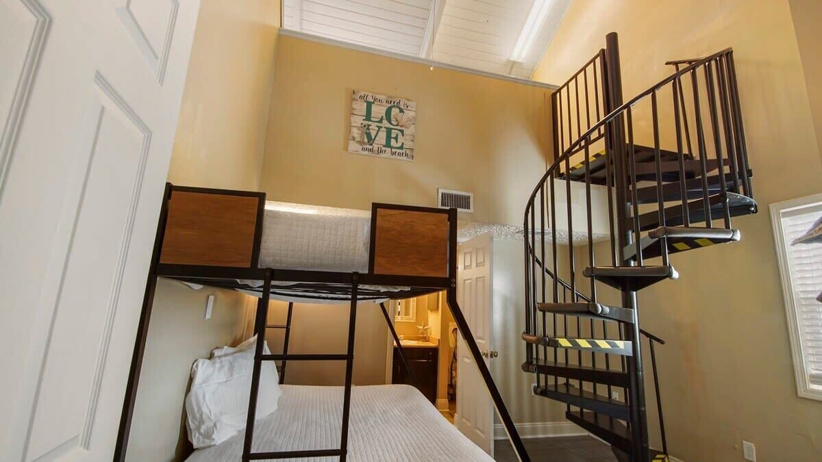 Photo of Bedroom in Holiday Beach
