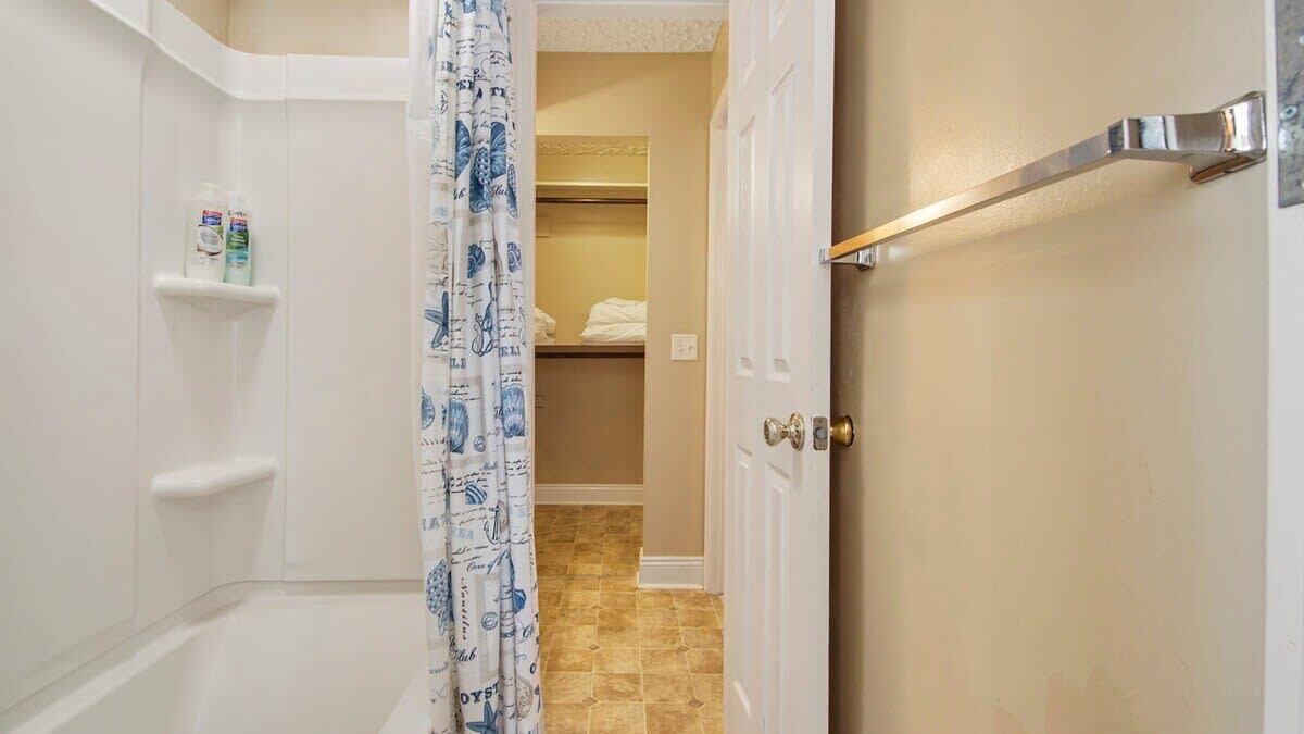 Photo of Bathroom in Holiday Beach