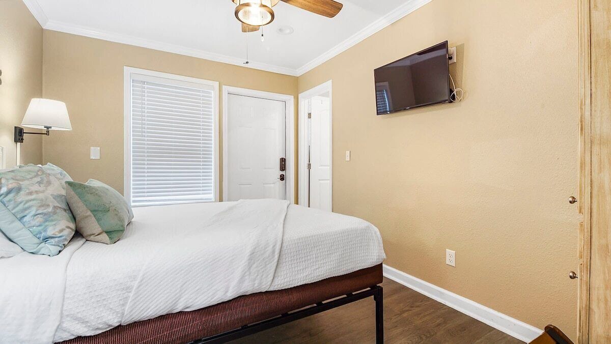 Photo of Bedroom in Holiday Beach