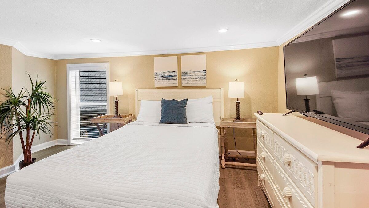 Photo of Bedroom in Holiday Beach