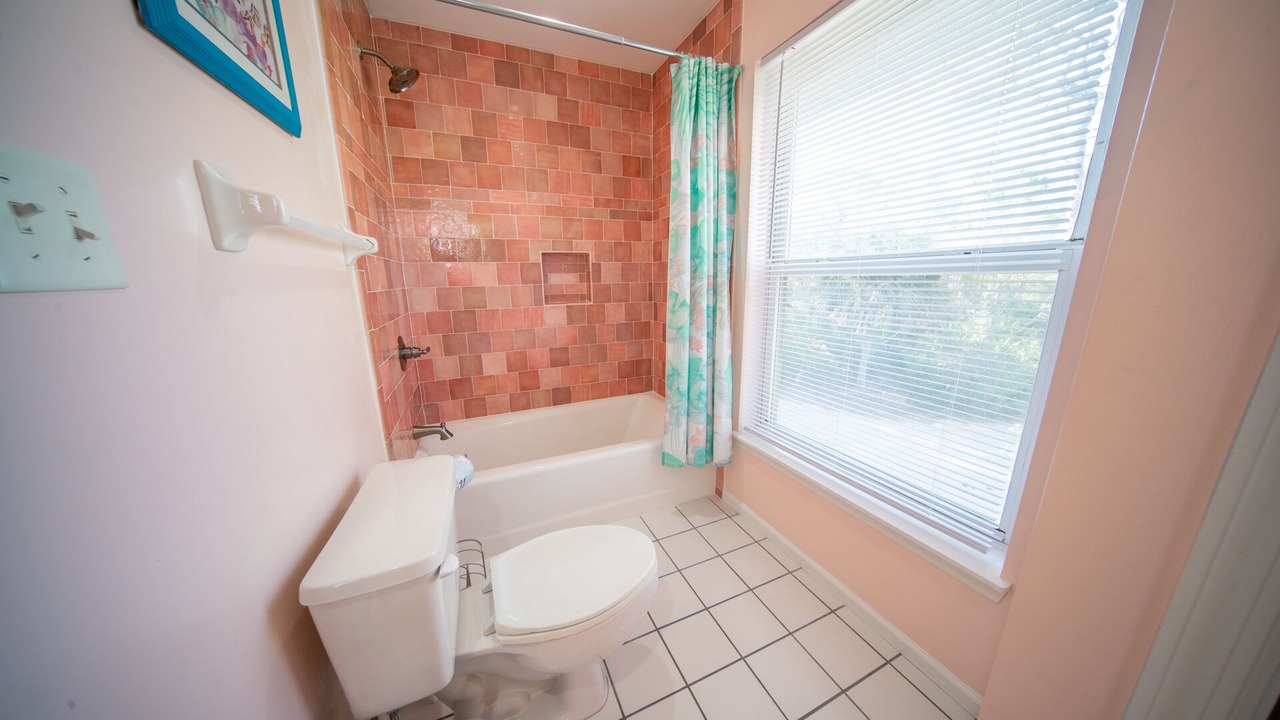 Photo of Bathroom in Plantation
