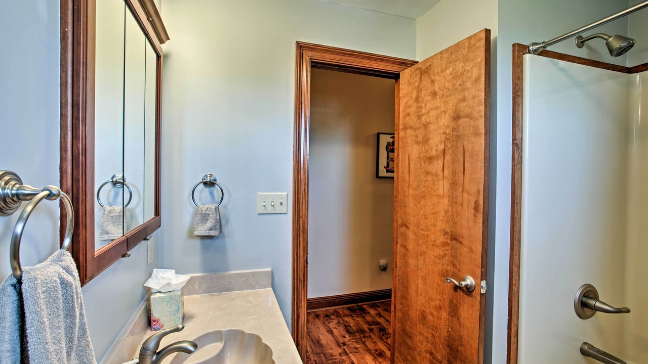 Photo of Bathroom in Lake Catherine