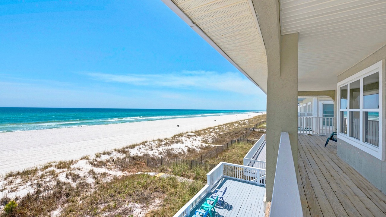 Photo of Patio Balcony in Lullwater Beach On Gulf Of Mexico