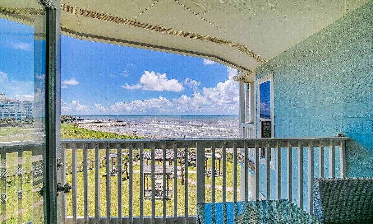 Photo of Patio Balcony in Galveston