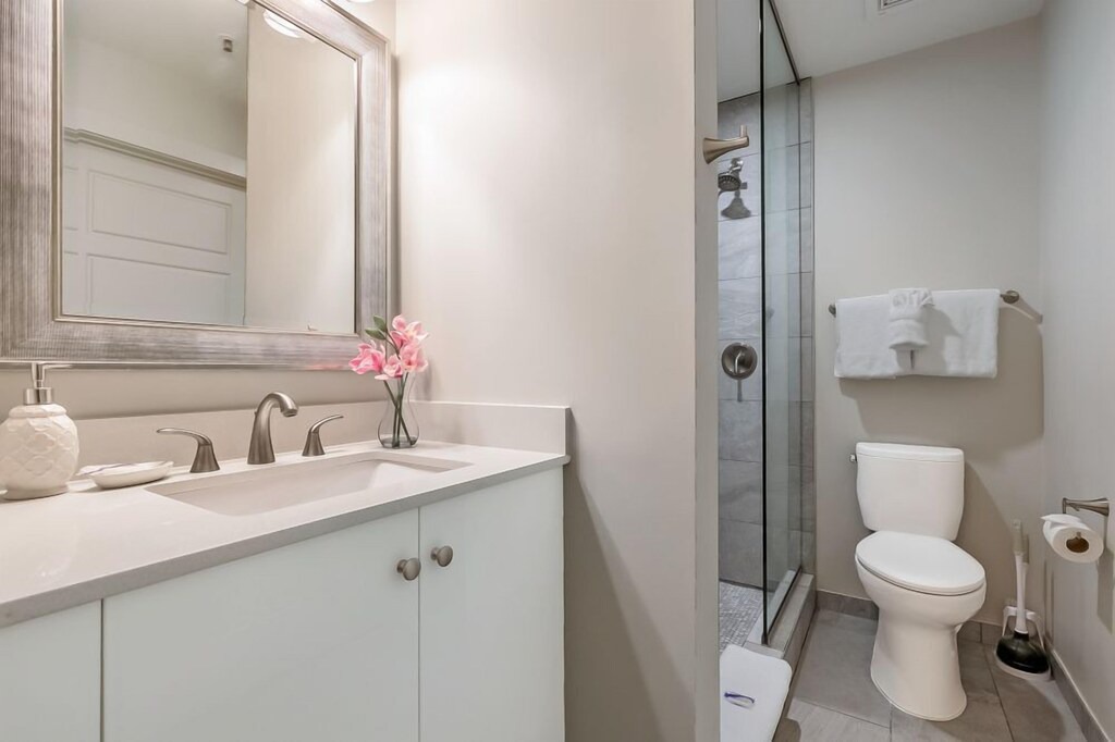 Photo of Bathroom in Central Business District