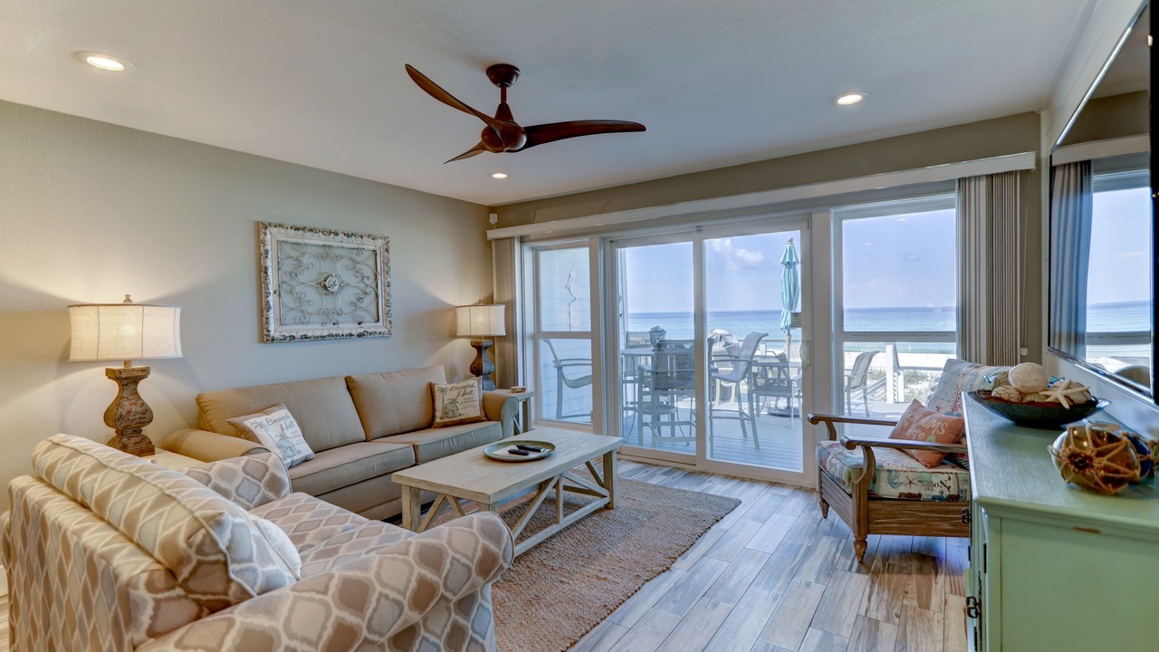 Photo of Livingroom in Laguna Beach Estates