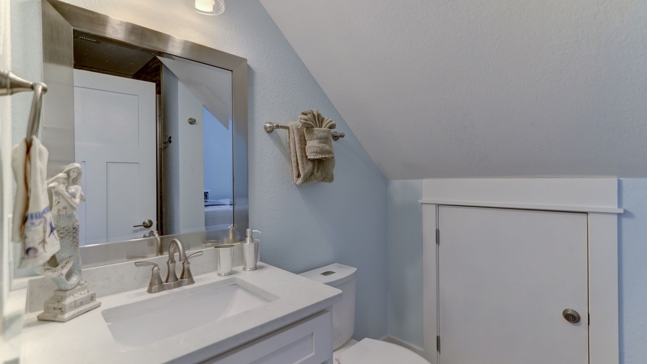 Photo of Bedroom in Laguna Beach Estates