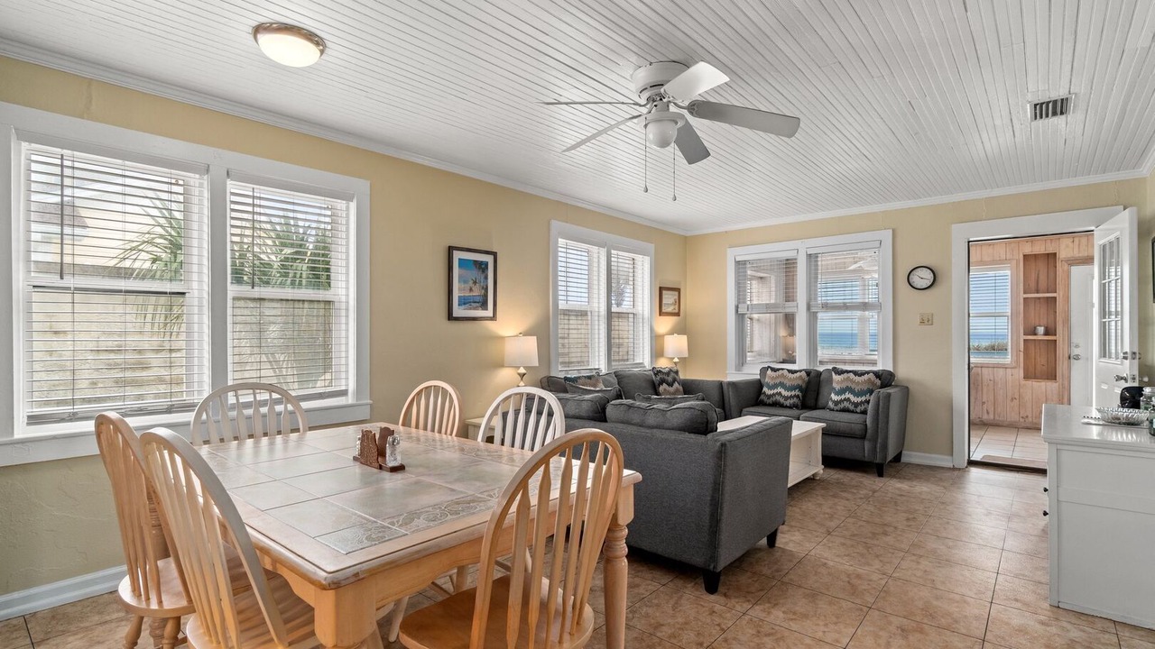 Photo of Bedroom in Bahama Beach