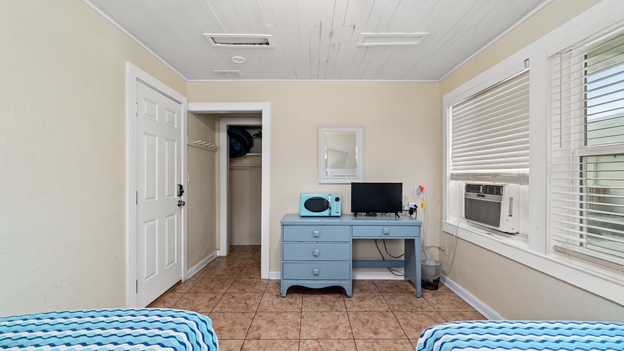 Photo of Bedroom in Bahama Beach