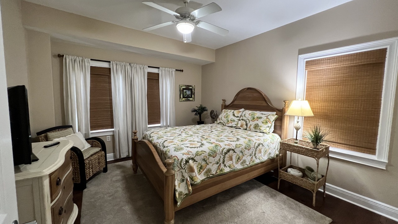 Photo of Bedroom in Mexico Beach