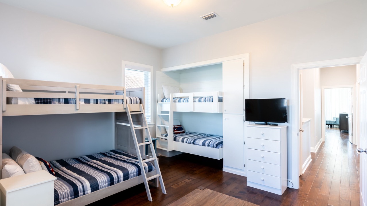 Photo of Bedroom in Fort Bay