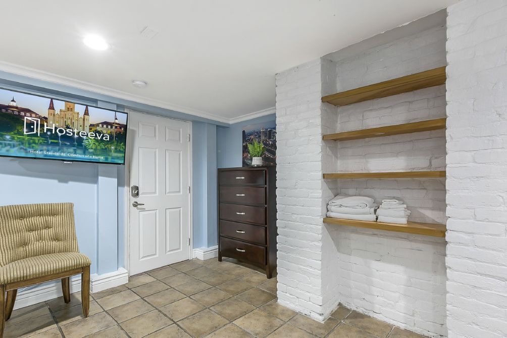 Photo of Bedroom in Mid-City