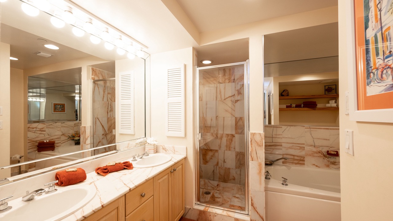 Photo of Bathroom in Truman Annex