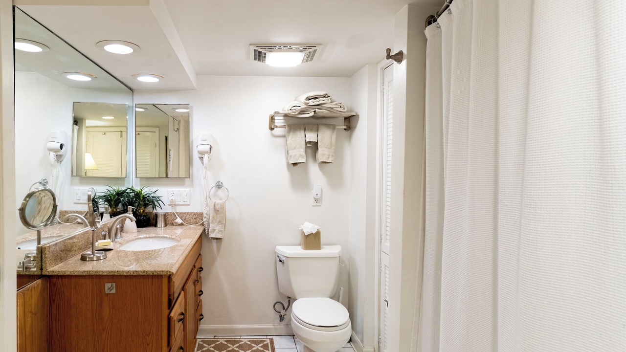 Photo of Bathroom in Audubon