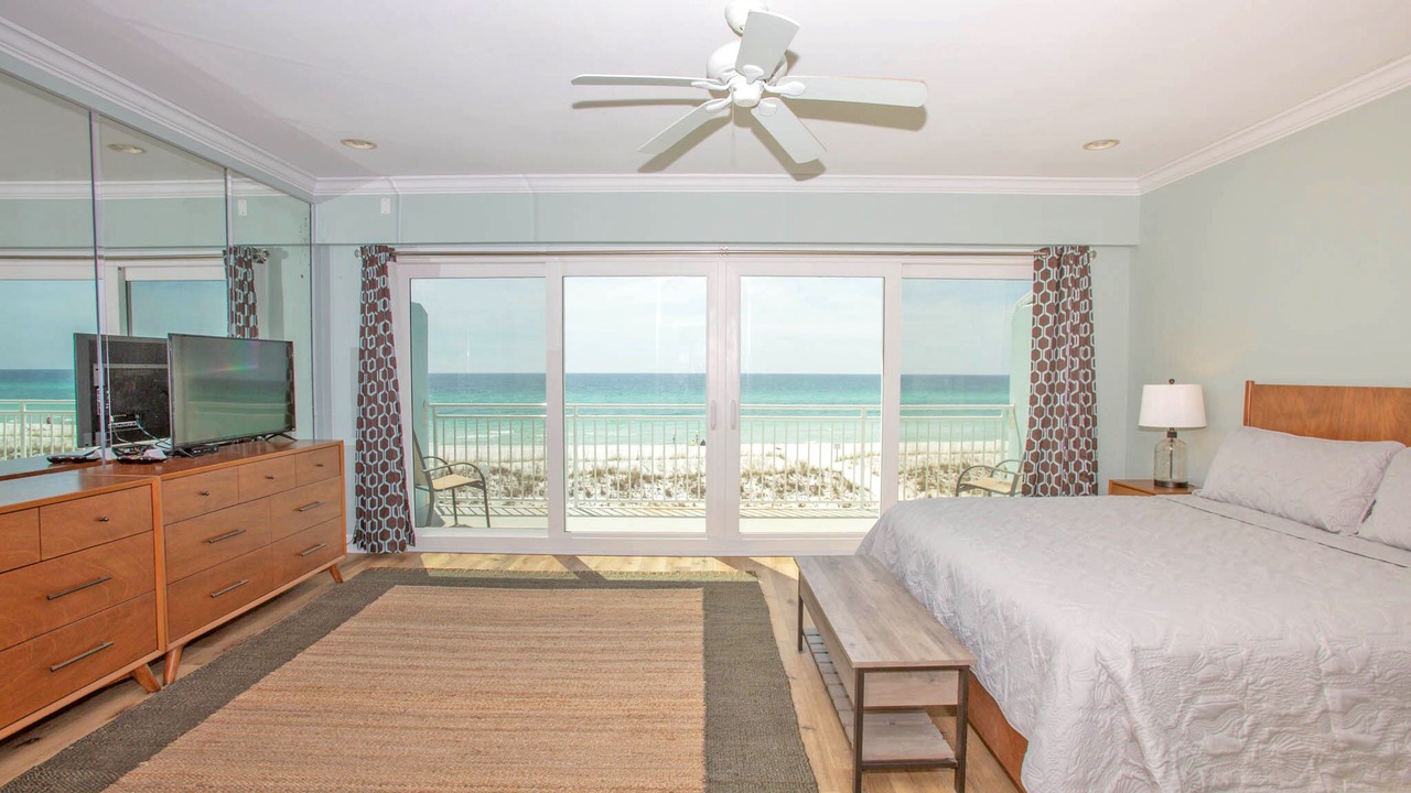 Photo of Bedroom in White Sands