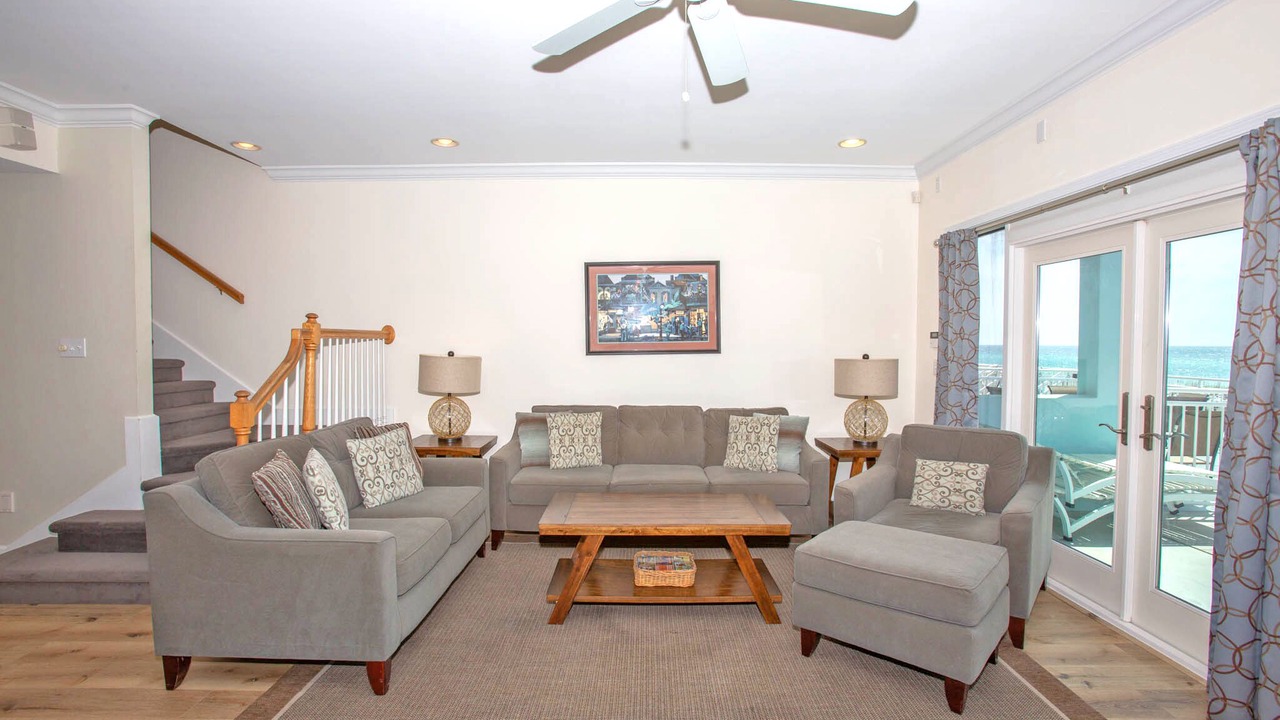Photo of Livingroom in White Sands