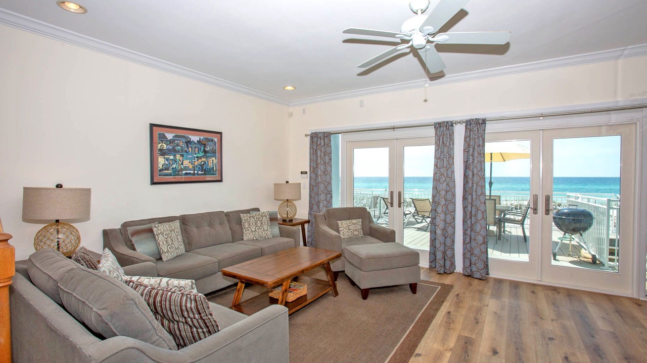 Photo of Livingroom in White Sands