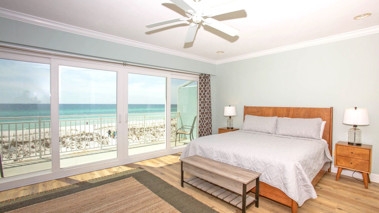 Photo of Bedroom in White Sands