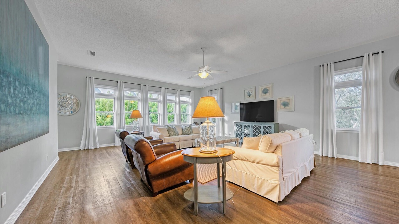 Photo of Bedroom in Dune Allen Beach