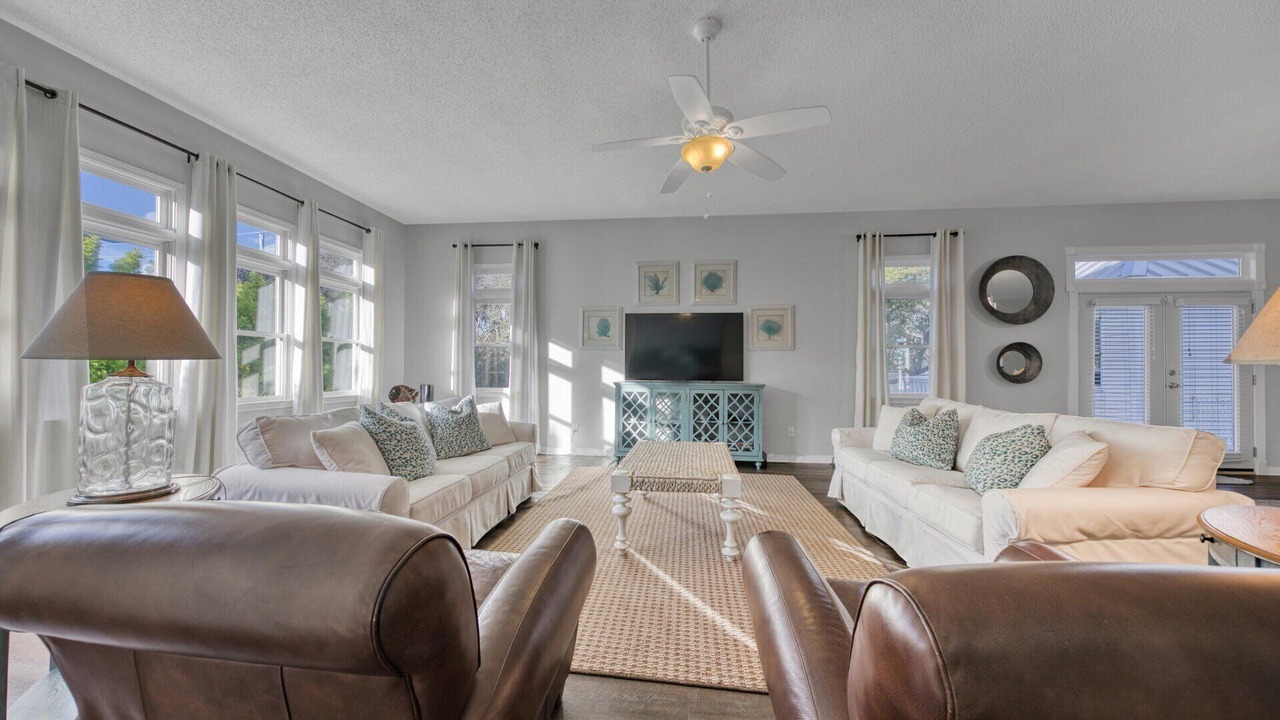 Photo of Bedroom in Dune Allen Beach