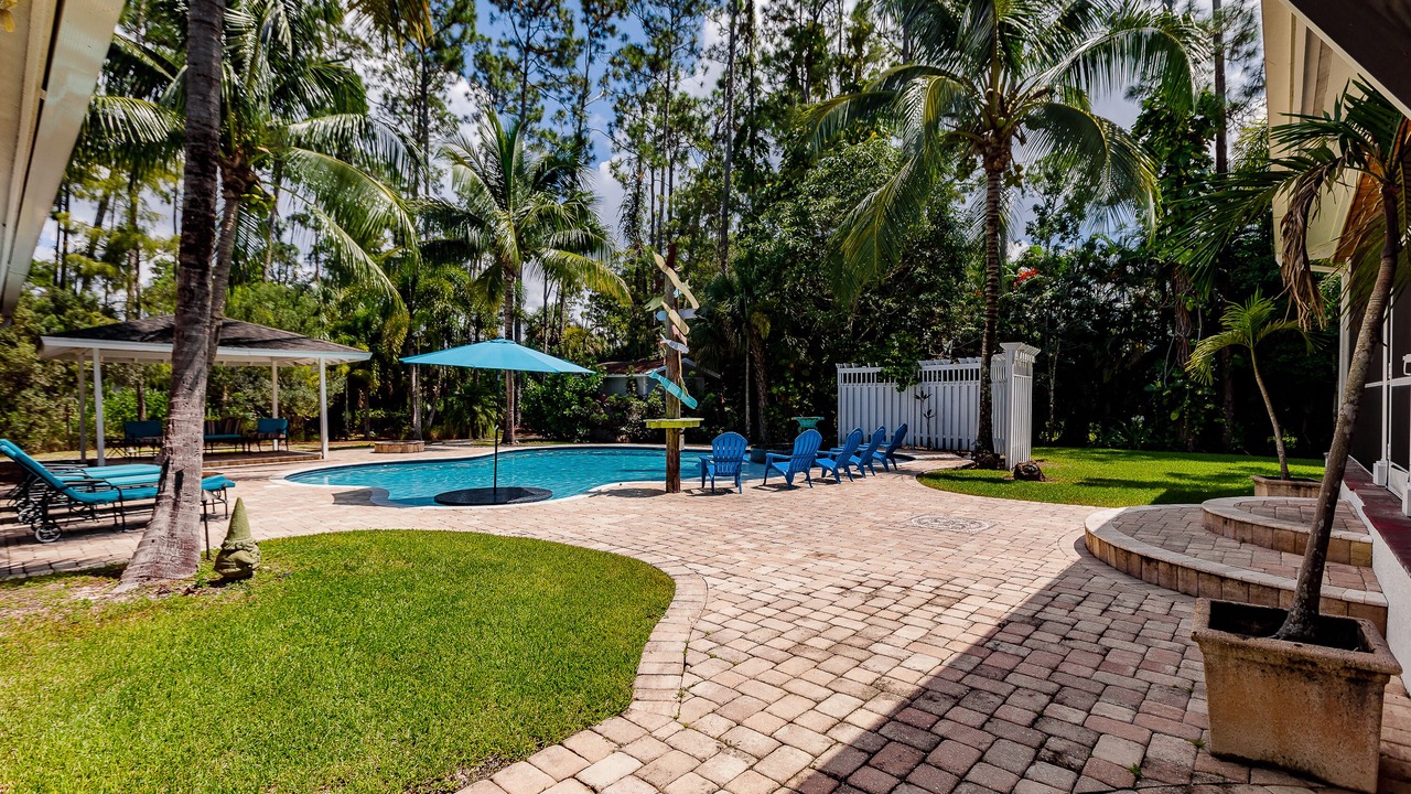 Photo of Outdoor in Oakes Estates