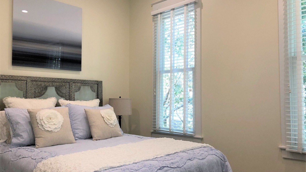 Photo of Bedroom in Sunnyside