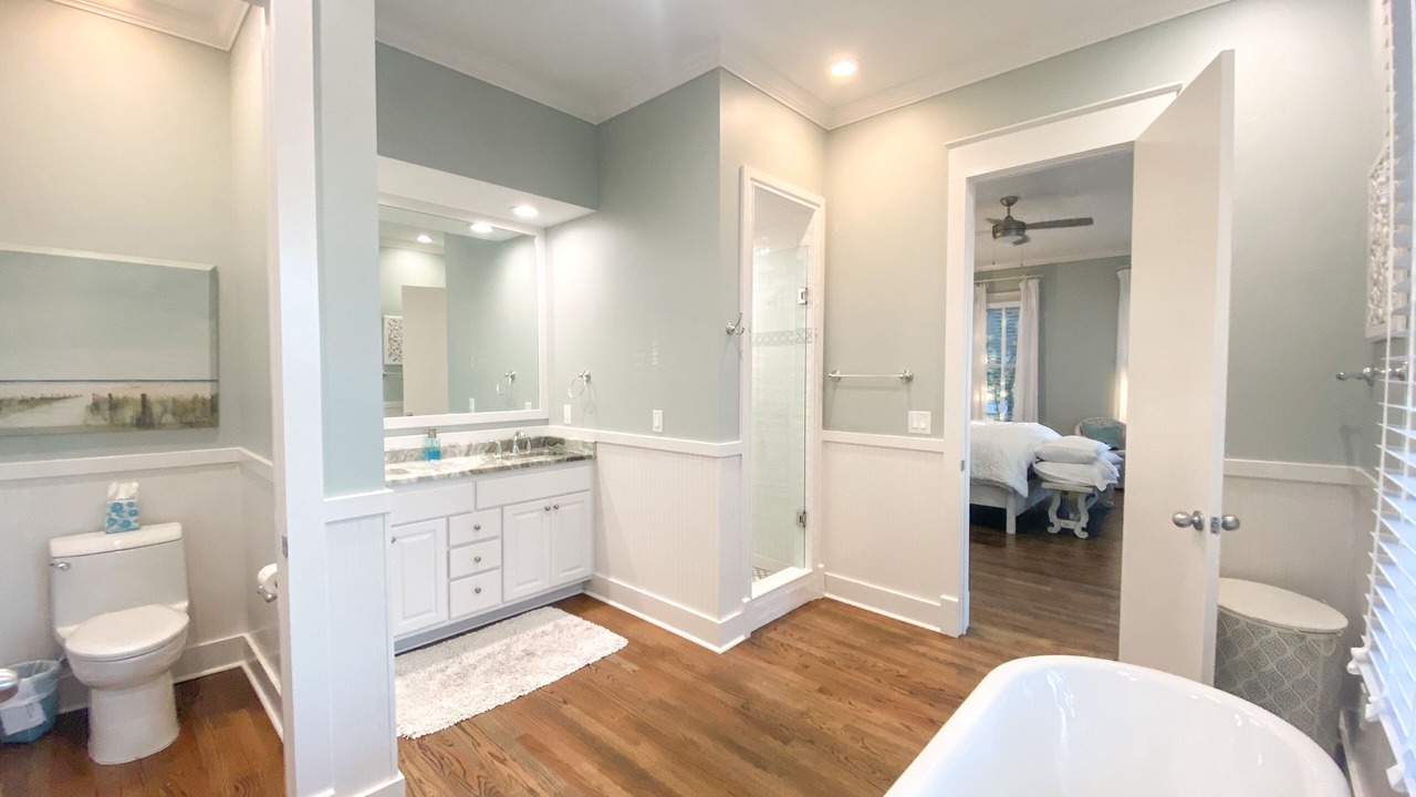 Photo of Bathroom in Sunnyside