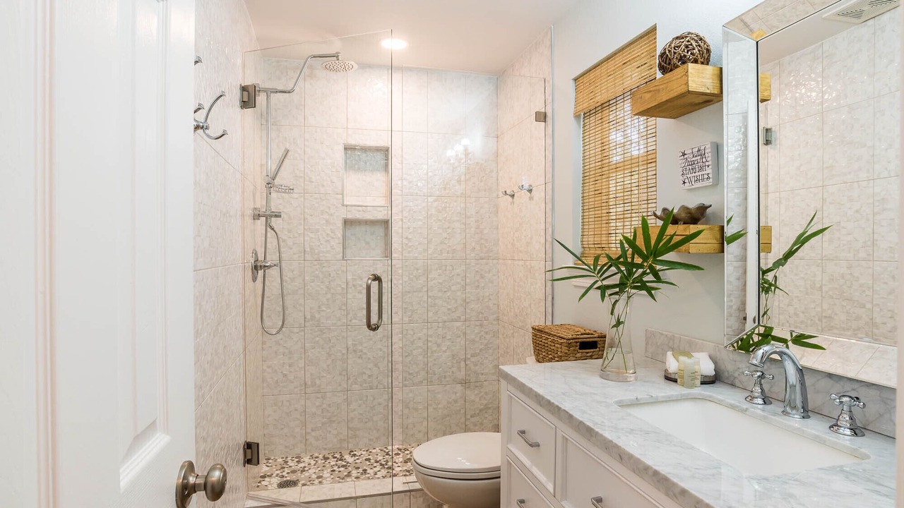 Photo of Bathroom in Gulf Trace