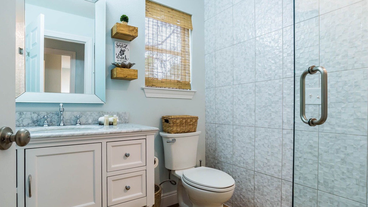 Photo of Bathroom in Gulf Trace
