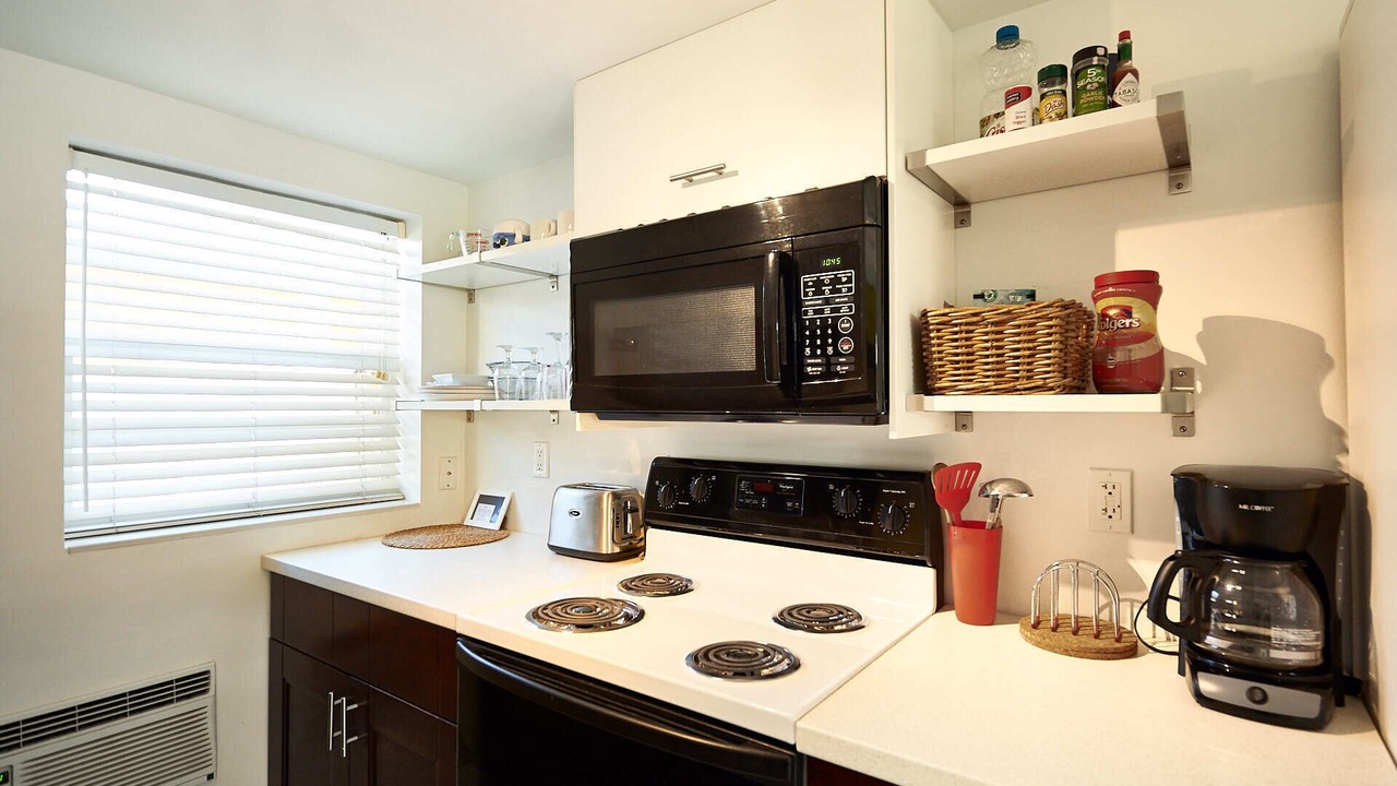 Photo of Kitchen in Lauderdale Beach