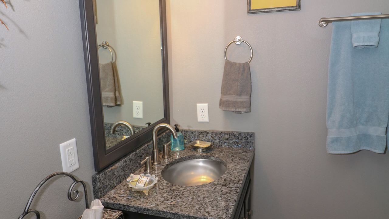 Photo of Bathroom in Bay St Louis
