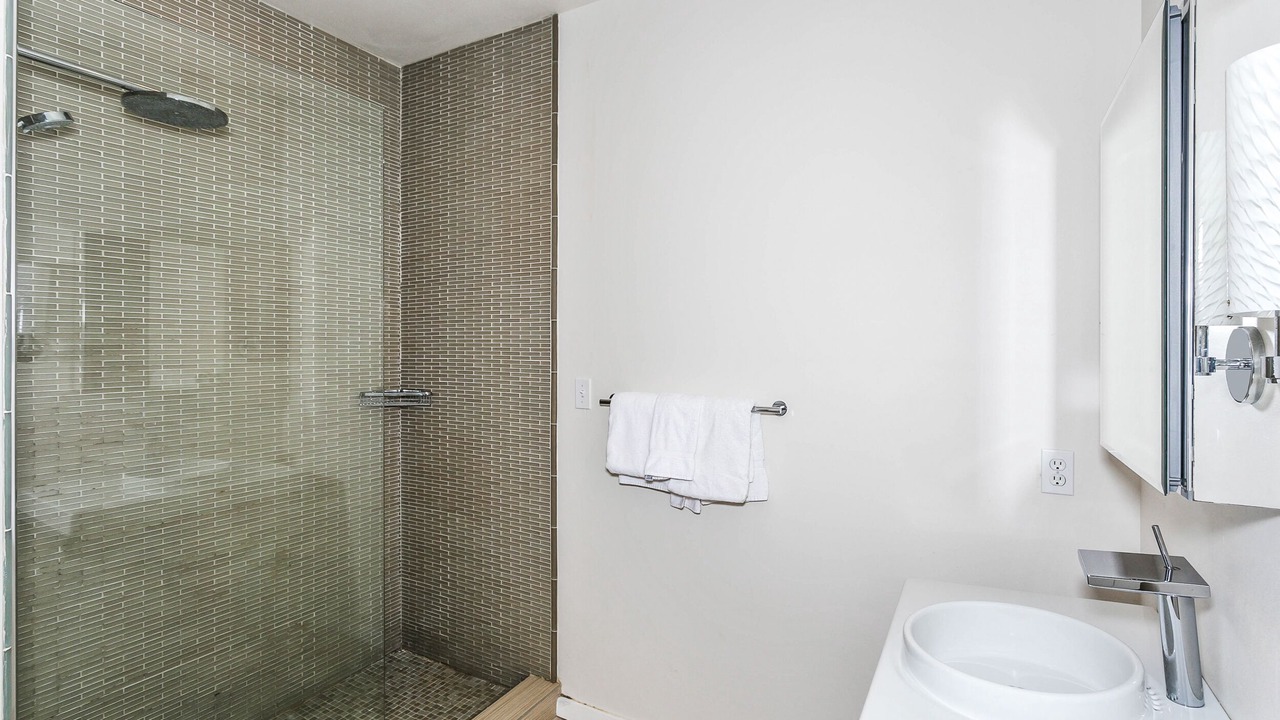 Photo of Bathroom in White Sands First