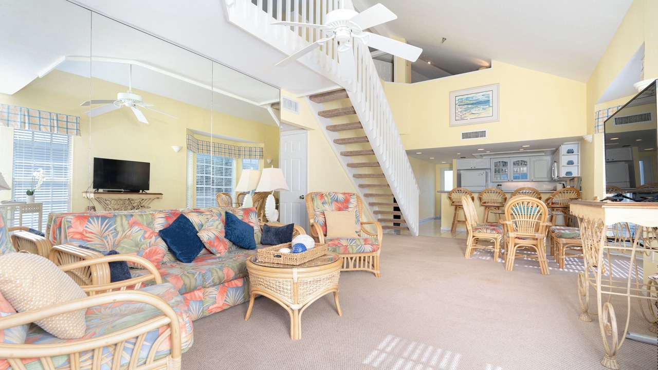 Photo of Livingroom in Palm Island