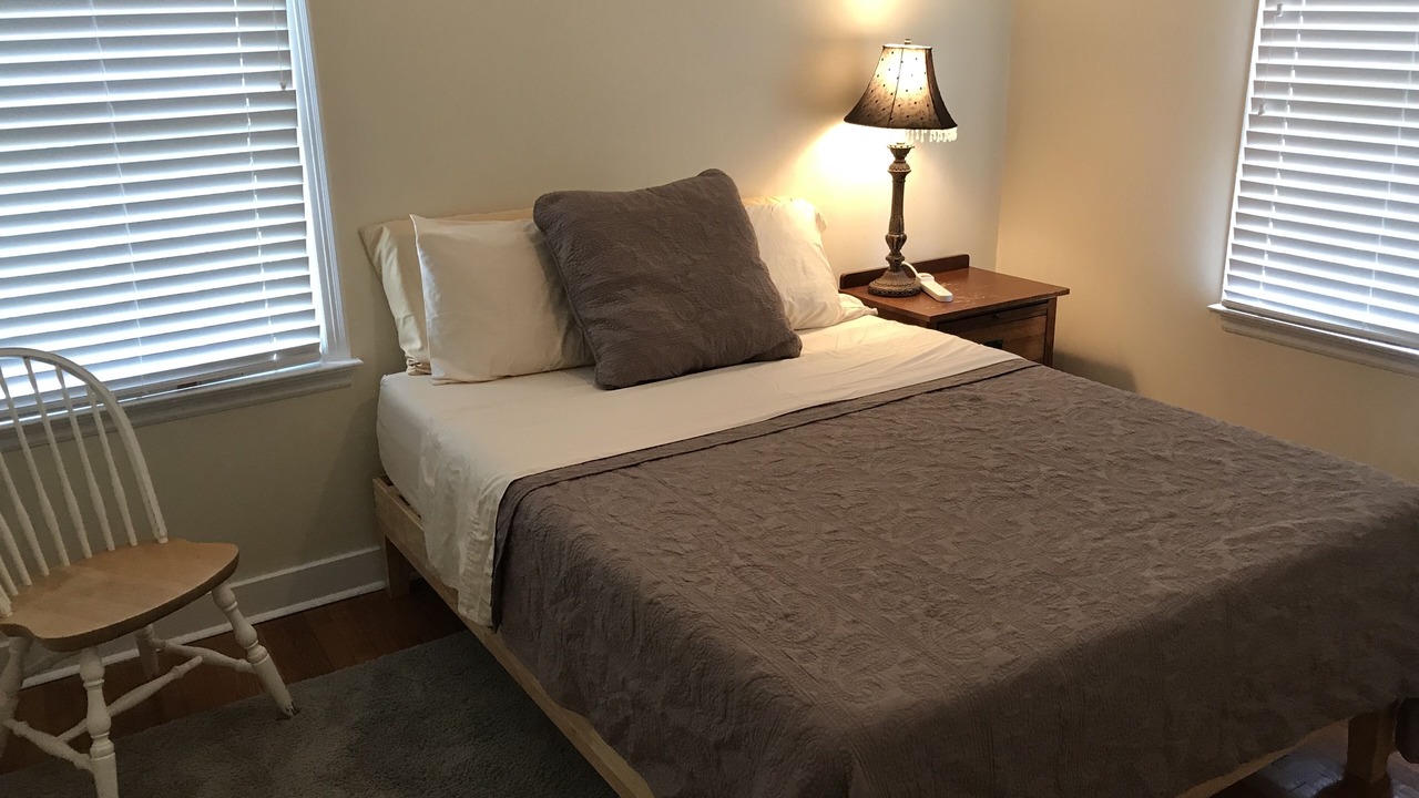 Photo of Bedroom in Fondren