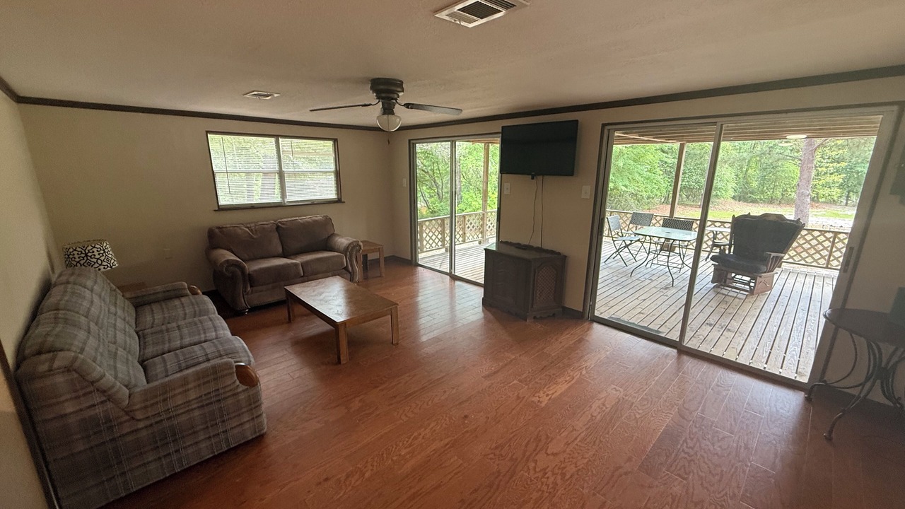 Photo of Livingroom in Perkinston