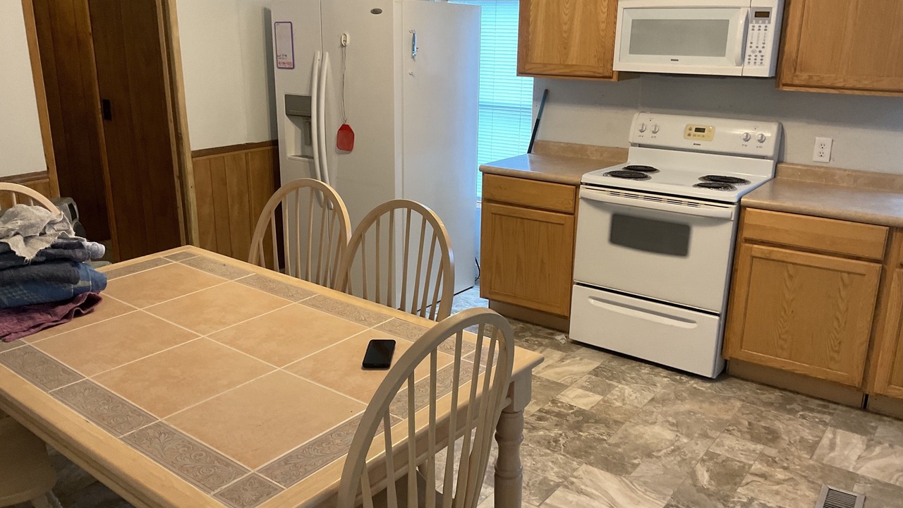 Photo of Kitchen in North Lagoon Oaks