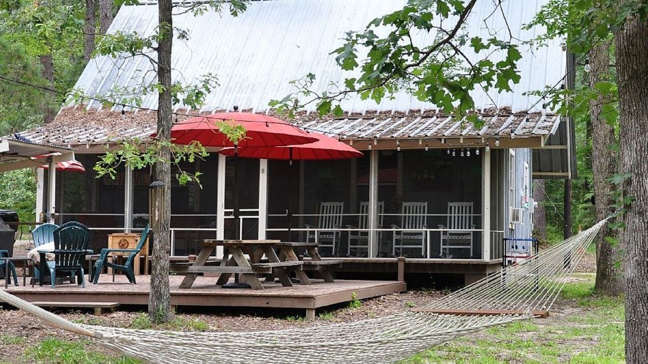 Photo of Outdoor in Broaddus
