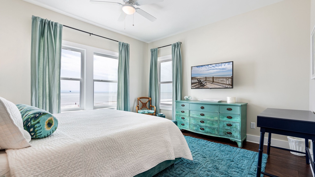 Photo of Bedroom in Dauphin Island