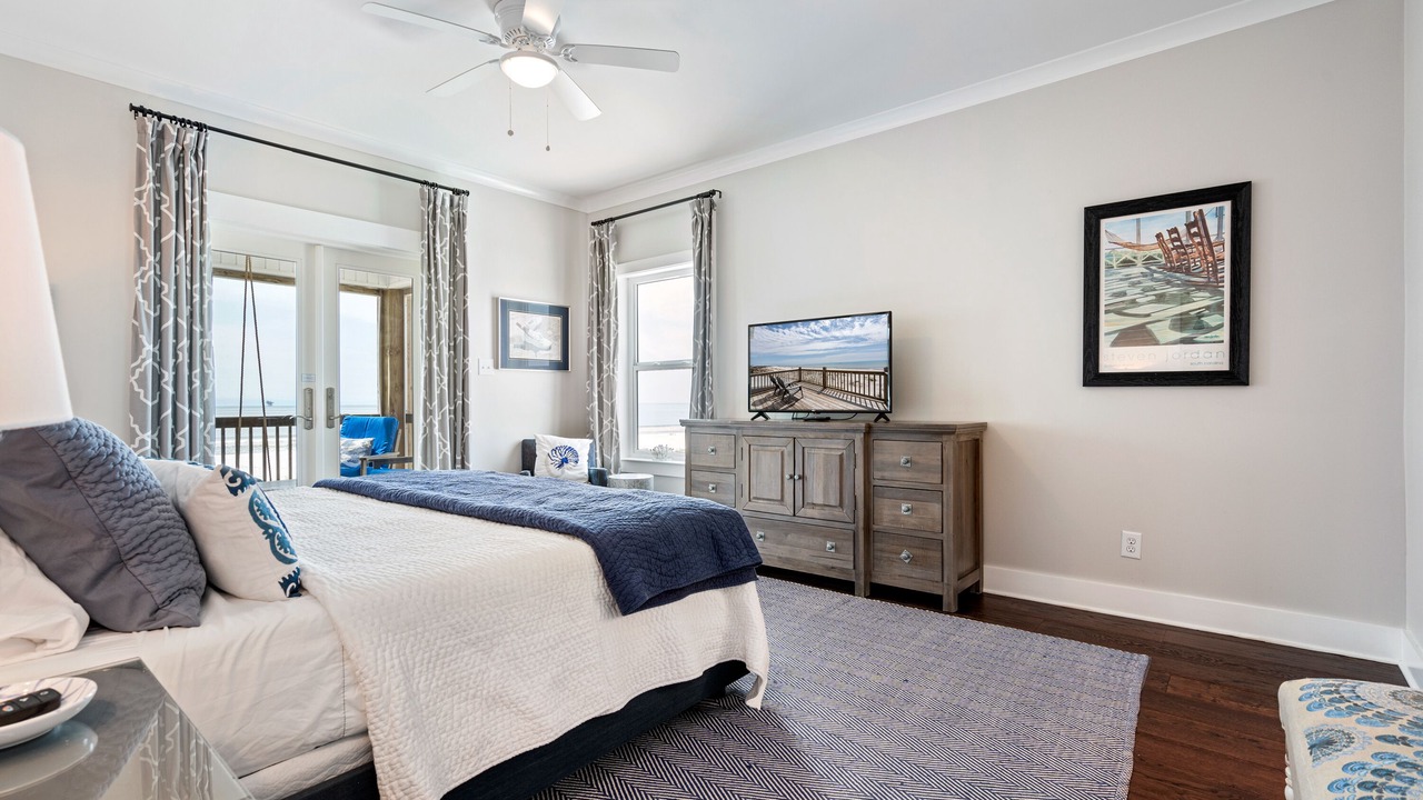 Photo of Bedroom in Dauphin Island