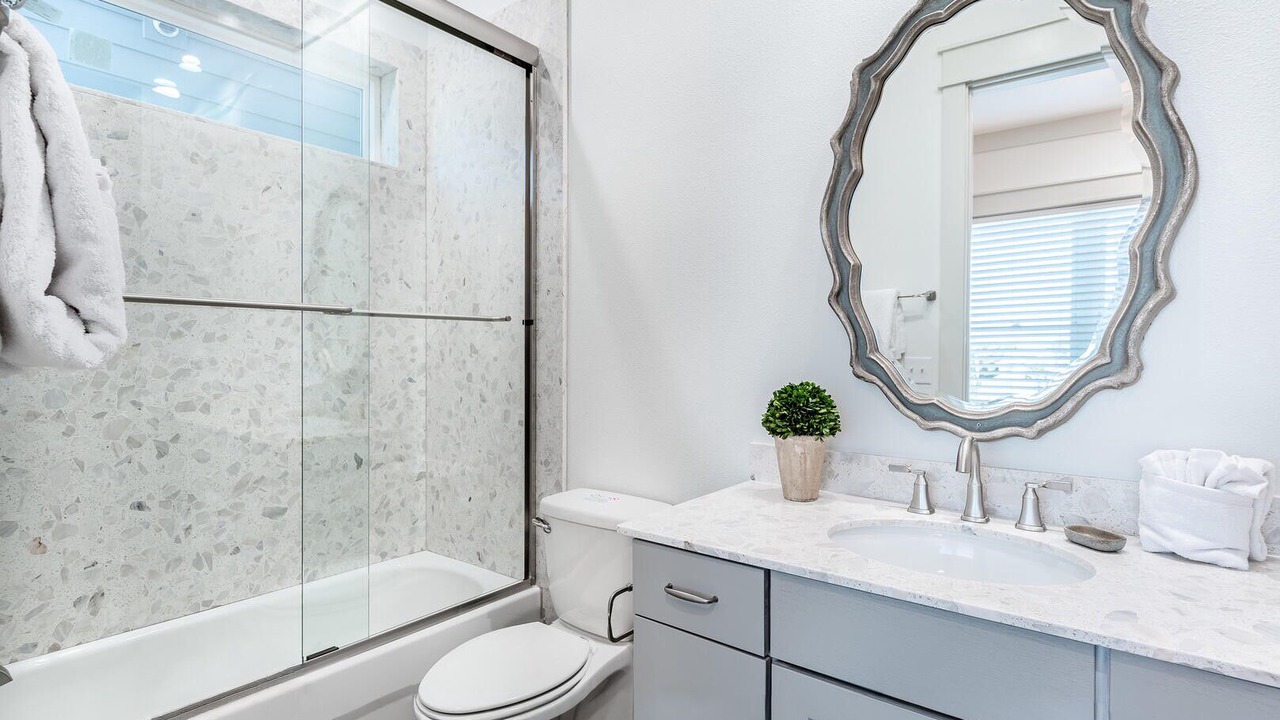 Photo of Bedroom in Laguna Beach Estates