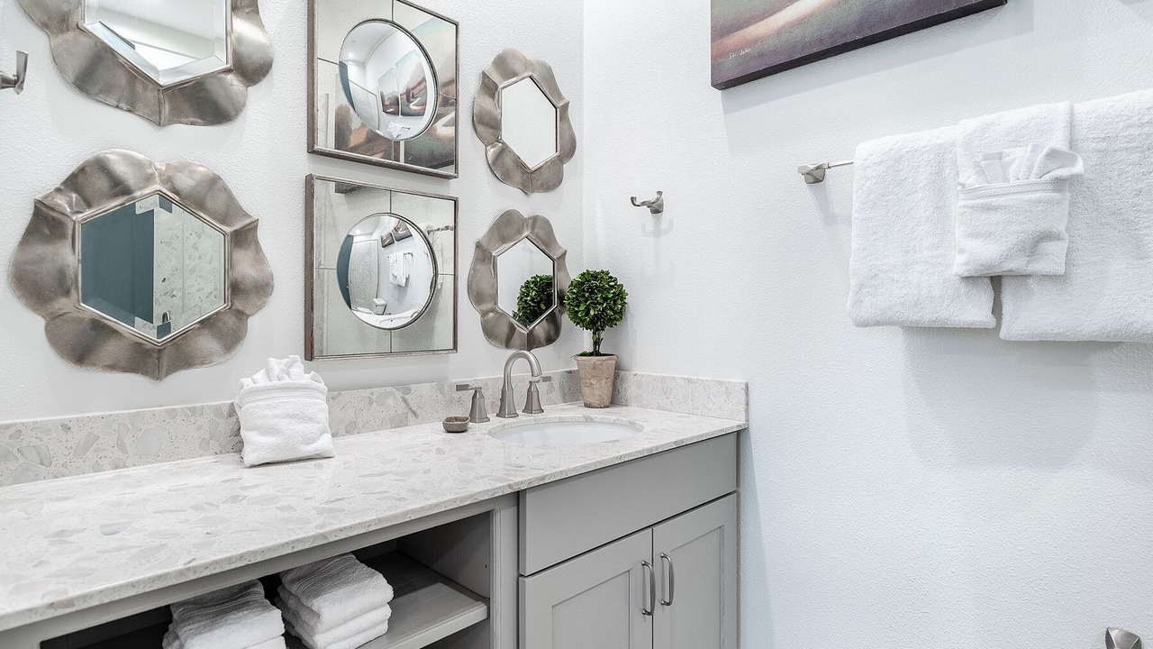 Photo of Bedroom in Laguna Beach Estates