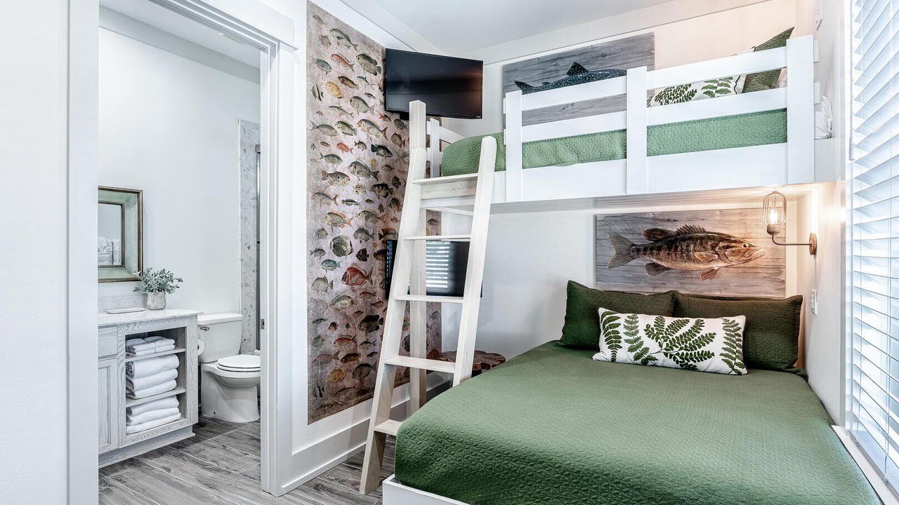 Photo of Bedroom in Laguna Beach Estates