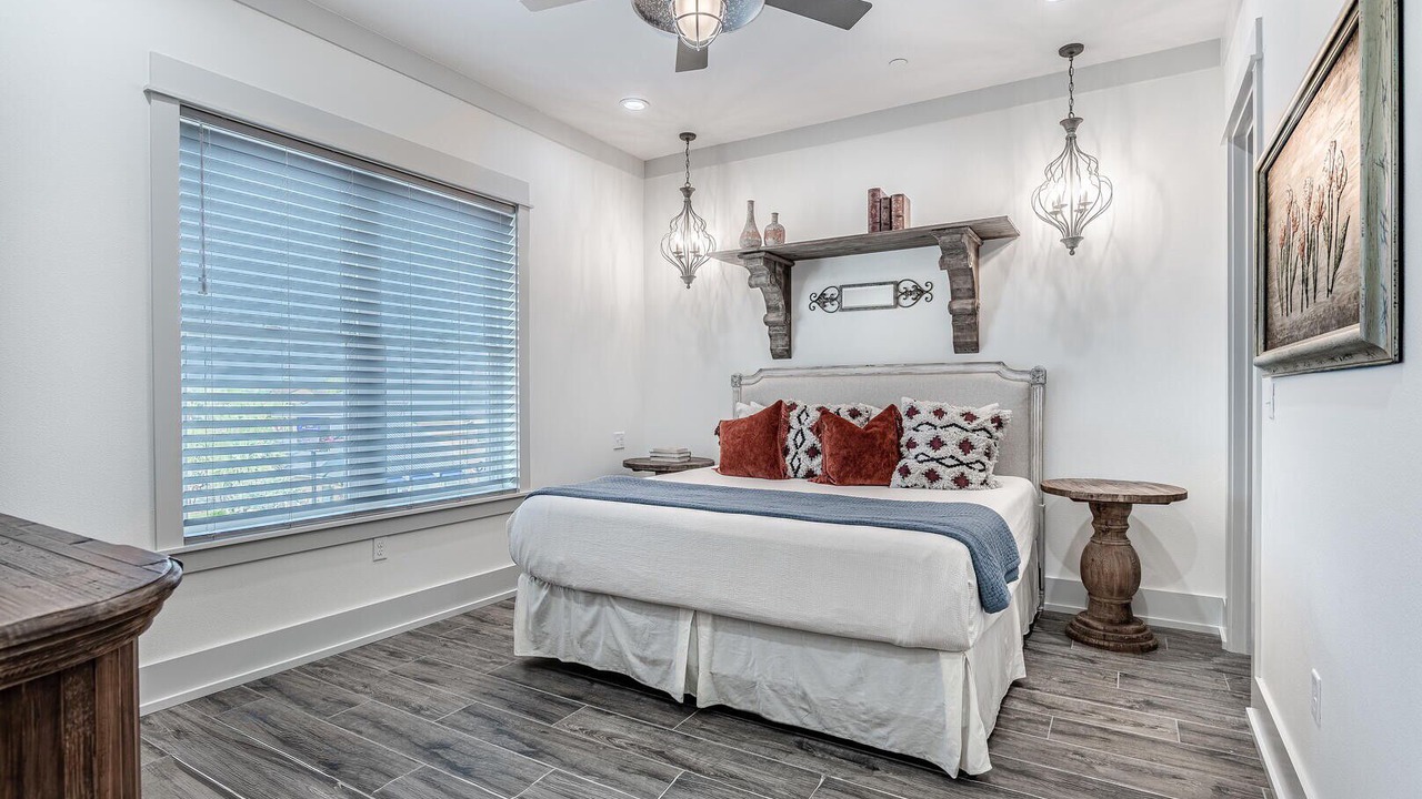 Photo of Bedroom in Laguna Beach Estates