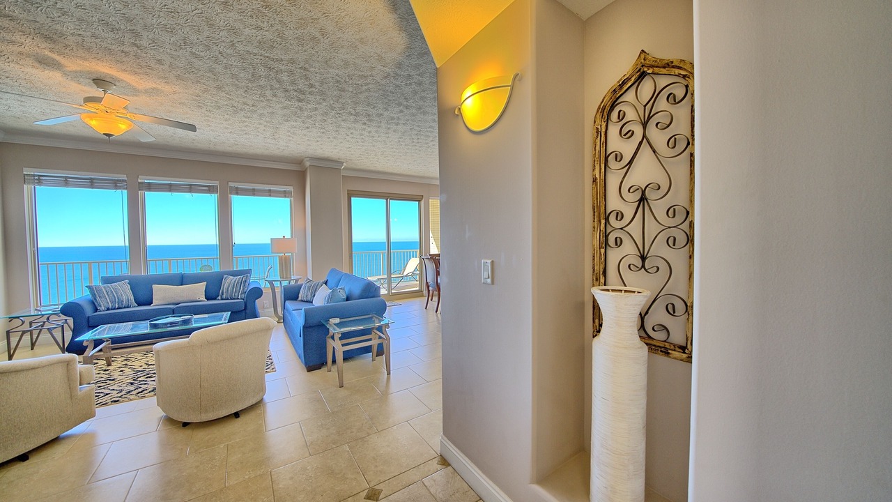 Photo of Livingroom in Thomas Drive