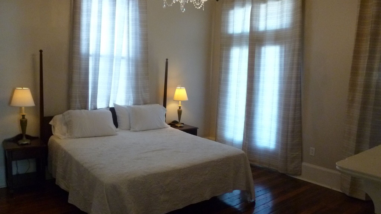 Photo of Bedroom in Arabi