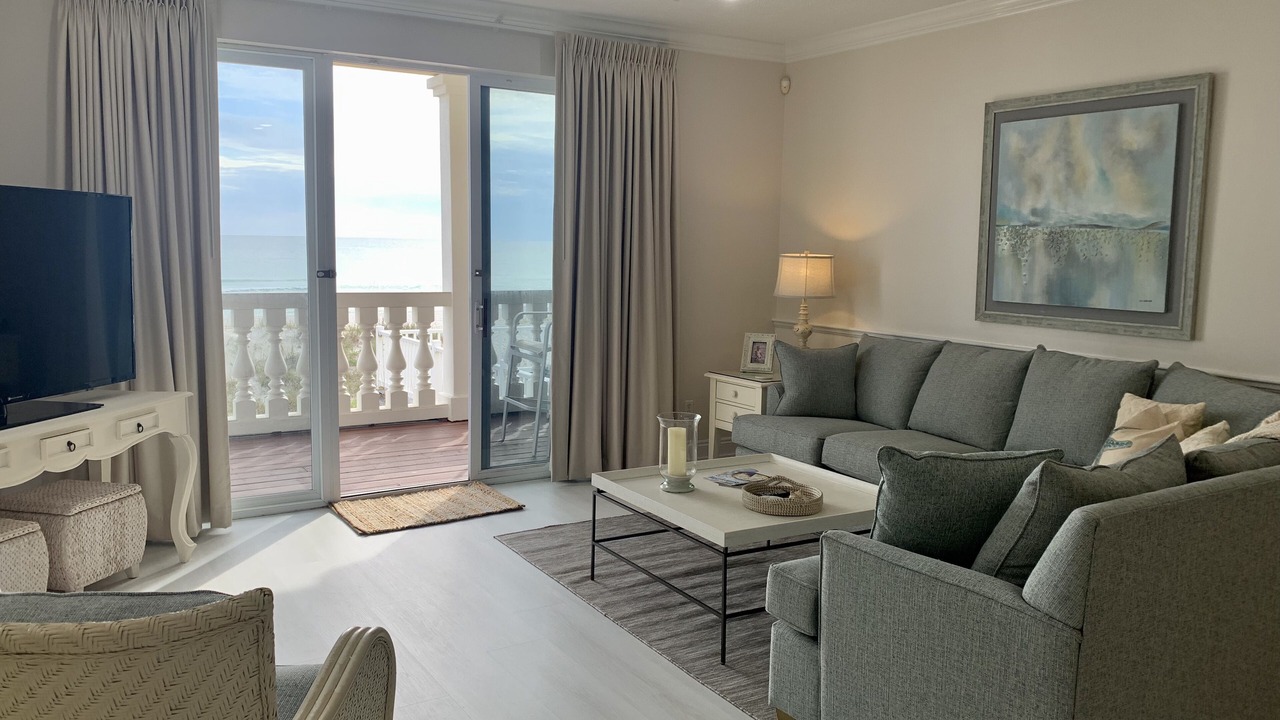 Photo of Livingroom in Silver Sands Beach