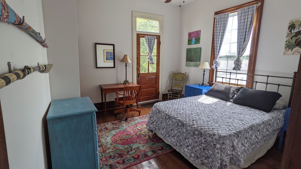 Photo of Bedroom in Mid-City